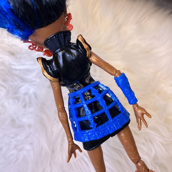 [SOLD] 2012 Monster High Signature Wave 4 Robecca Steam Doll #3652 - Picture 9 of 14